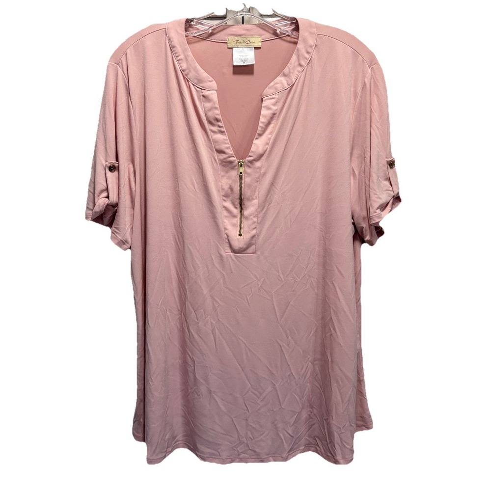 Front Of Closet Pink V zip Front Short Tab Sleeve Zipper Front‎ Blouse Size 2XL